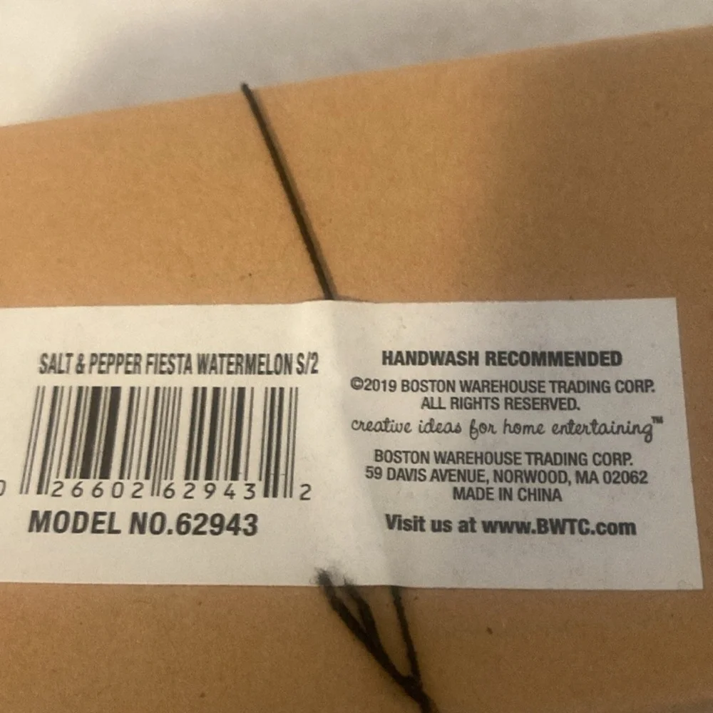 Boston Warehouse 2019 Fiesta Watermelon Shakers